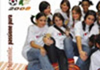 Donne e calcio: un messaggio di solidarieta' e "Passione Pura"