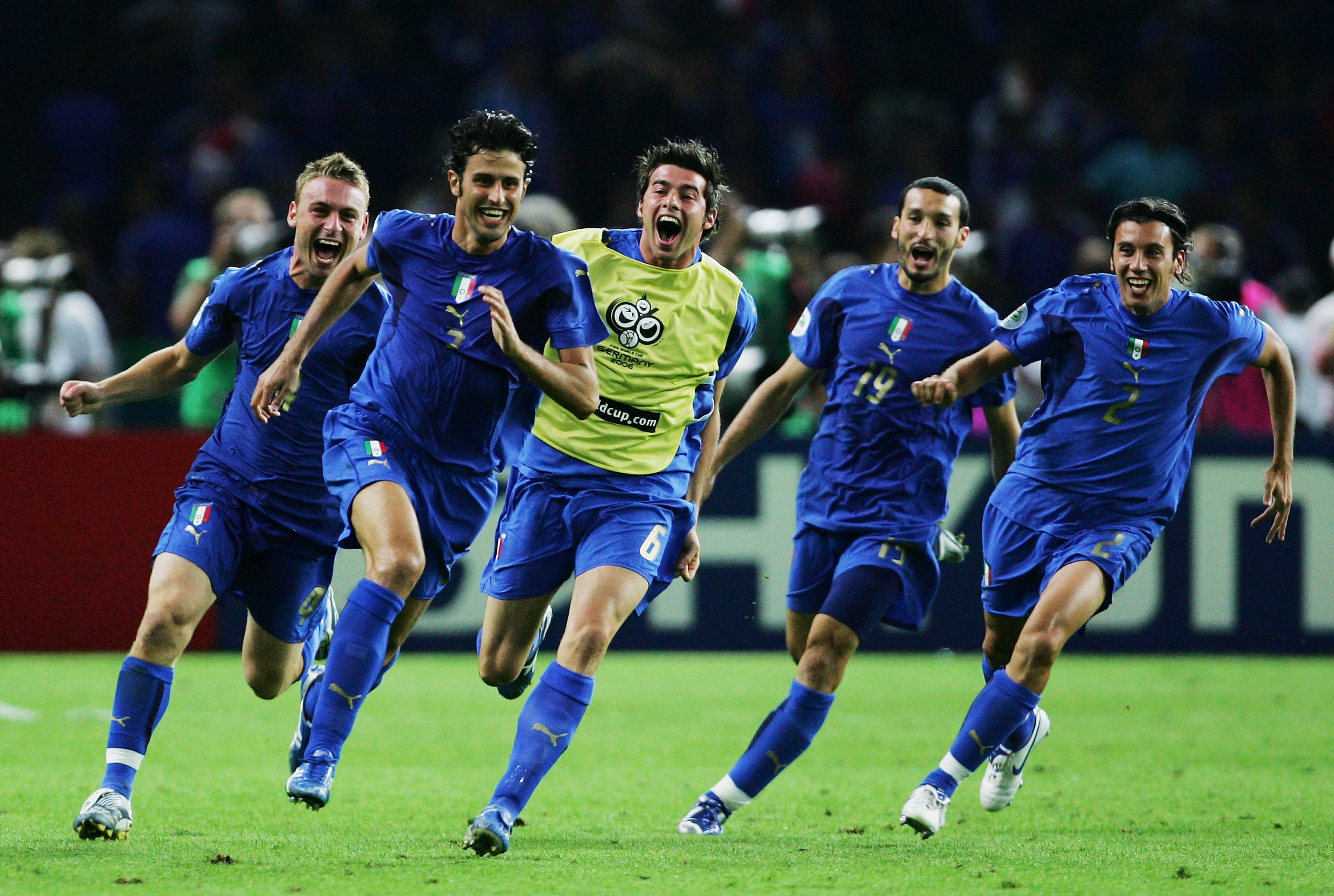 Италия чемпионы сколько раз. Сборная Италии ЧМ 2006. Италия Франция финал 2006. Финал ЧМ 2006 Франция-Италия.
