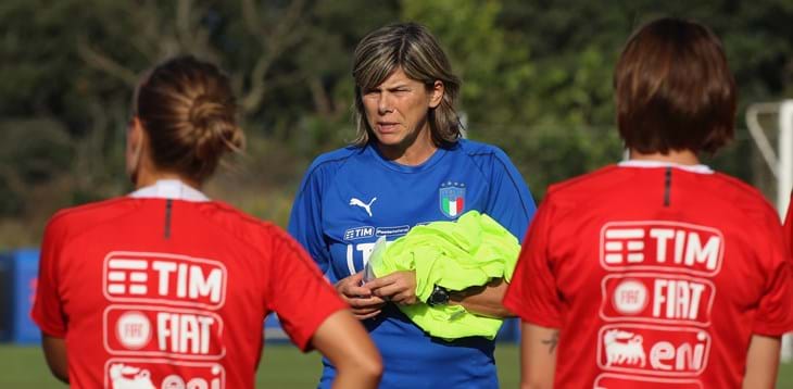 Azzurre on their way to Malta. Giacinti and Cernoia: “We could put on a bad show if we don't give 100%”