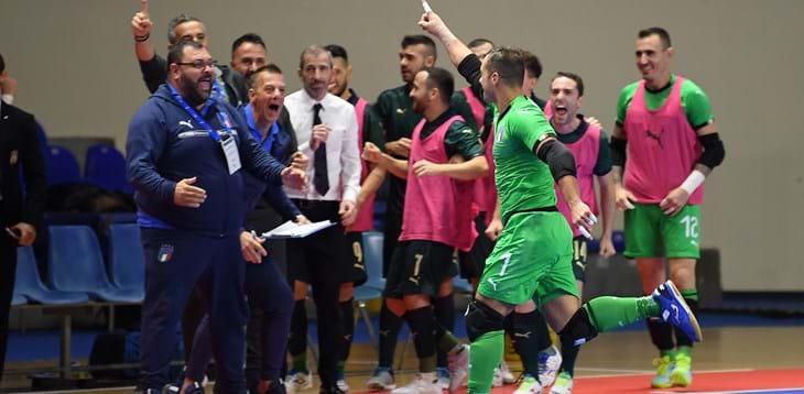 Qualificazione al Mondiale: a Eboli l'Italia batte 4-1 l'Inghilterra e vola in testa al girone