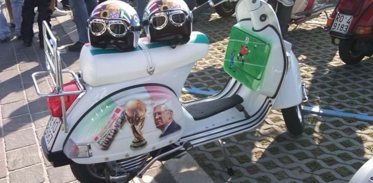 Passione Azzurra: Andrea alla ricerca dei Campioni del Mondo 2006!