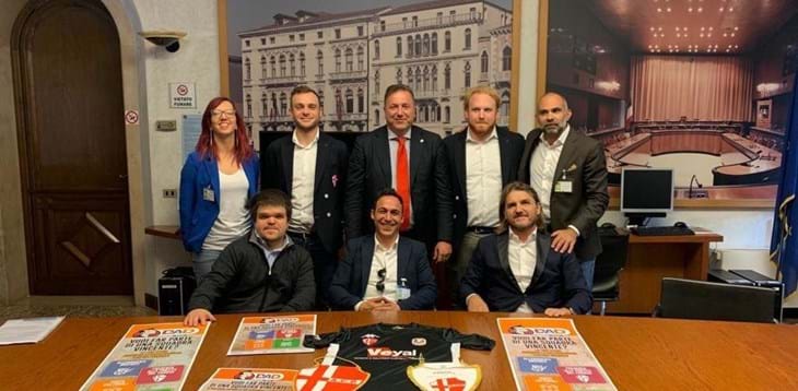 Gennaro Simeoli e Davide Meneghini: insieme oltre ogni barriera