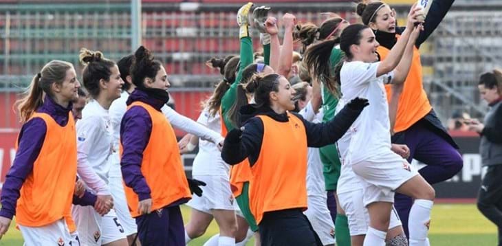 Coppa Italia: la Fiorentina batte 2-1 il Milan in trasferta, la Roma ipoteca il passaggio del turno