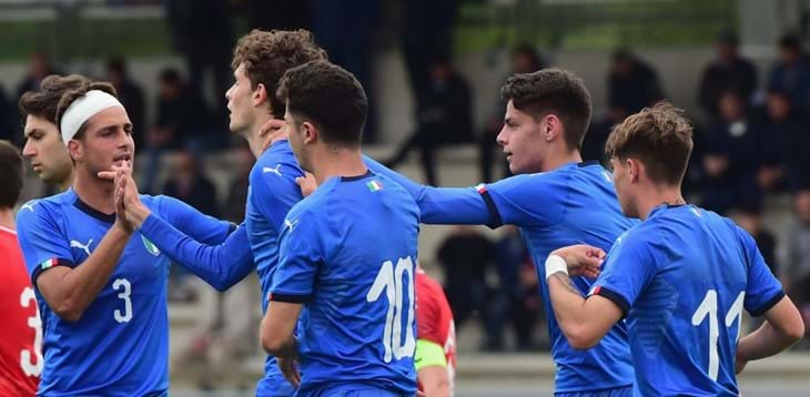Azzurrini pronti a scendere in campo in casa della Francia. Due novità: Piccinini e Ciervo