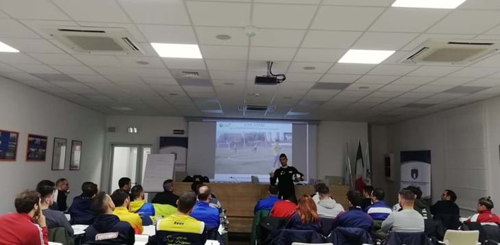 Al via il bando di ammissione ai corsi per l’abilitazione ad allenatore di giovani calciatori-UEFA Grassroots C Licence
