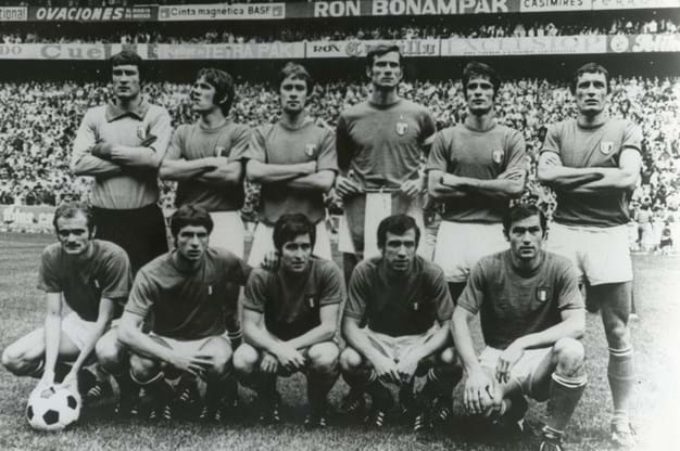 1970 formazione Italia contro Germania.jpg