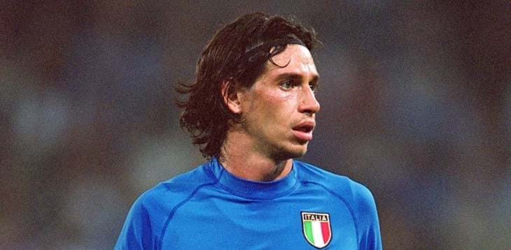 Buon compleanno a Demetrio Albertini che compie 49 anni!
