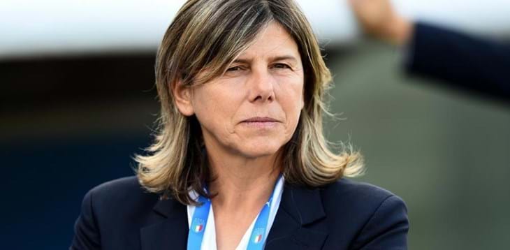 Tutti in campo, uomini e donne: anche la Ct Milena Bertolini alla “Partita del Cuore”