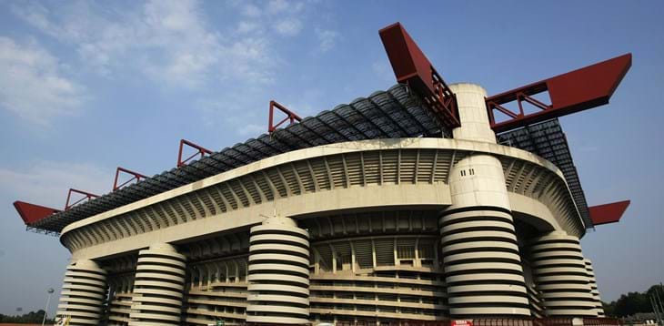 Il campionato riparte da Roma-Hellas Verona e Napoli-Inter. Lunedì San Siro farà da cornice a Milan-Juventus