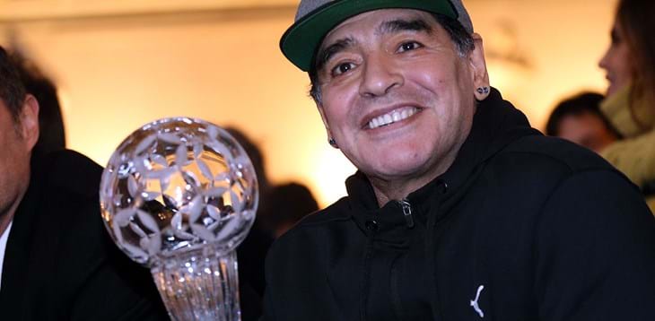 Addio a Maradona: la FIGC dispone un minuto di raccoglimento su tutti i campi nel prossimo week end