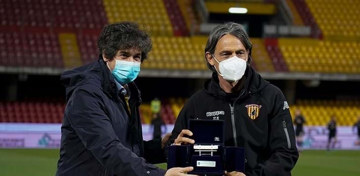 Demetrio Albertini consegna a Inzaghi la Panchina d’argento: “Complimenti, Filippo!”