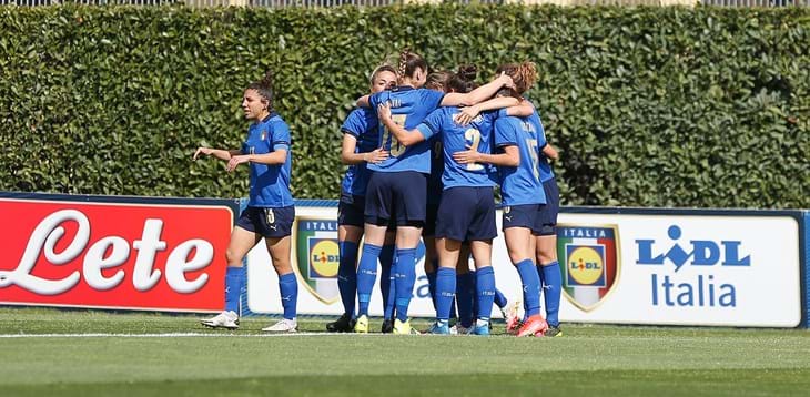 Le Azzurre perdono due posizioni e scendono al 15° posto del Ranking FIFA