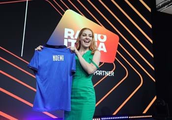 ‘Casa Azzurri’ apre per la prima volta le sue porte al pubblico, domani il concerto di Alessandra Amoroso