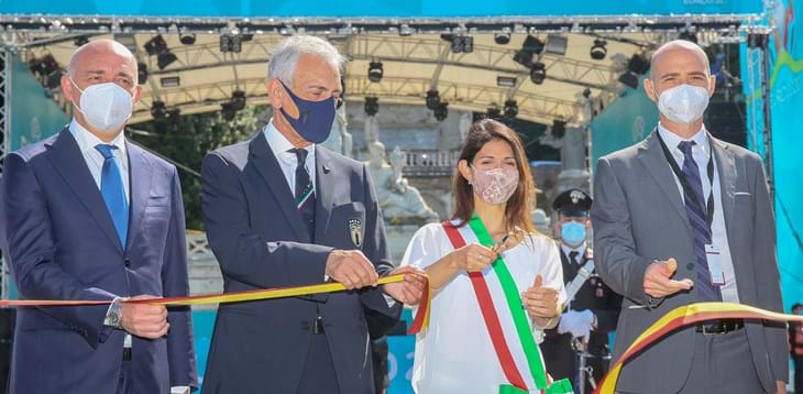 The UEFA Festival is opened: Rome alongside football fans for the Euros