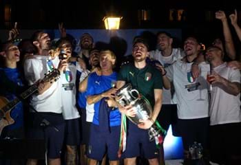 La festa degli Azzurri | Campioni d'Europa
