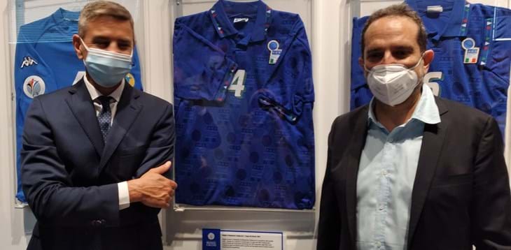Alessandro Costacurta dona la sua maglia del Mondiale 1994 al Museo