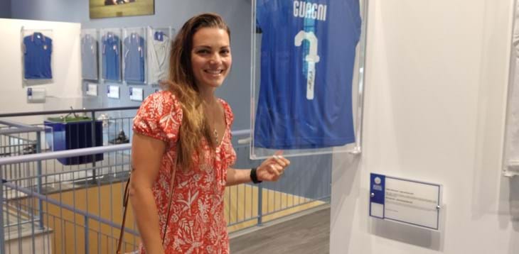 Alia Guagni at the Football Museum, come see her Italy shirt