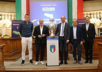 Parte da Reggio Emilia il tour del Museo del Calcio: la Coppa dell’Europeo esposta al Museo del Tricolore