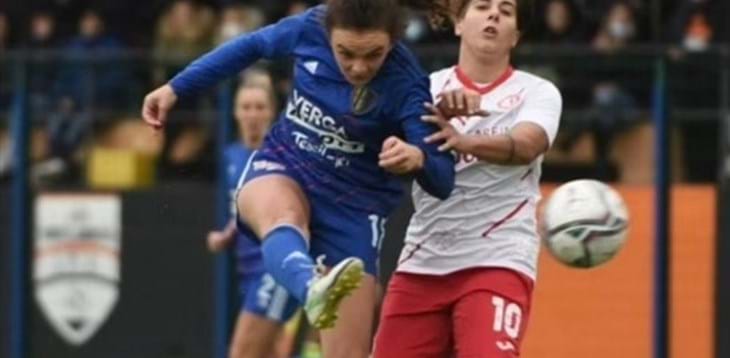 Il Como Women cala il poker contro la Pink Bari e vola in testa alla classifica