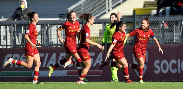 La Juventus batte il Milan 5-2 e fa 11 su 11, vince la Roma nel derby con la Lazio