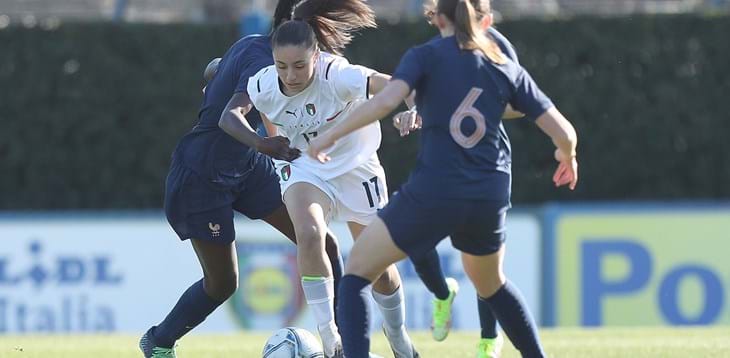 Azzurrine battute dalla Francia nella seconda amichevole. Leandri: “Sono fiero delle ragazze”