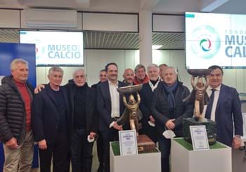 Il Museo del Calcio dona alla Fiorentina due Coppa Carnevale del Torneo di Viareggio