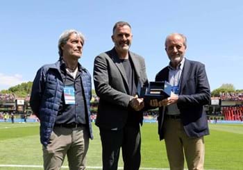 Panchina d’oro Serie C: consegnato il riconoscimento al tecnico della Ternana, Cristiano Lucarelli