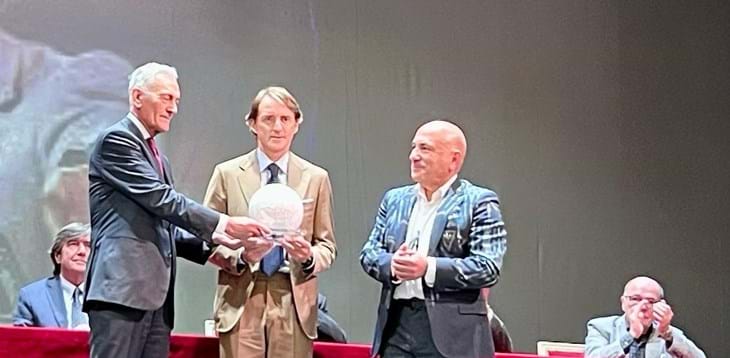 A Mancini il premio intitolato a ‘Giuseppe Prisco’: “Siamo chiamati a rialzarci in fretta”