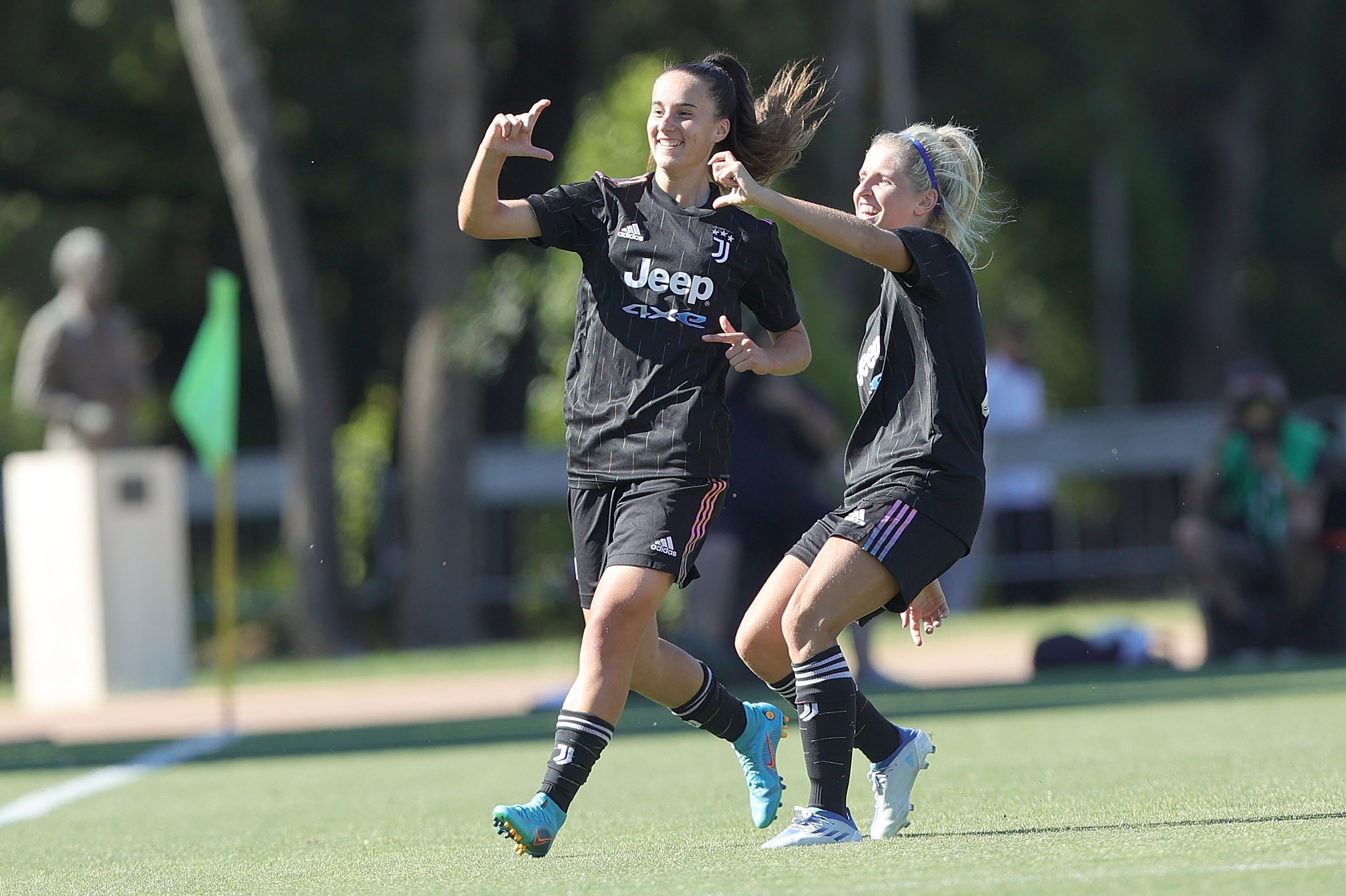 Serie A Femminile: la Fiorentina batte il Milan nel finale di partita - L  Football