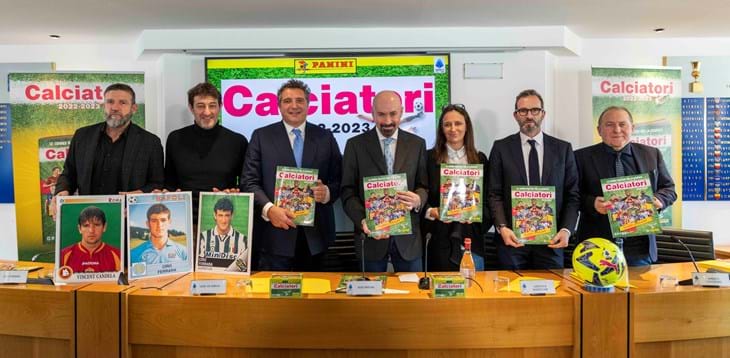 Nuova collezione Panini ‘Calciatori 2022-2023’: per la prima volta spazio a tutta la Serie A Femminile