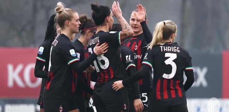 Il Milan batte 2-0 il Parma, a Vinovo impresa del Sassuolo, che agguanta al 91’ l’1-1 con la Juve