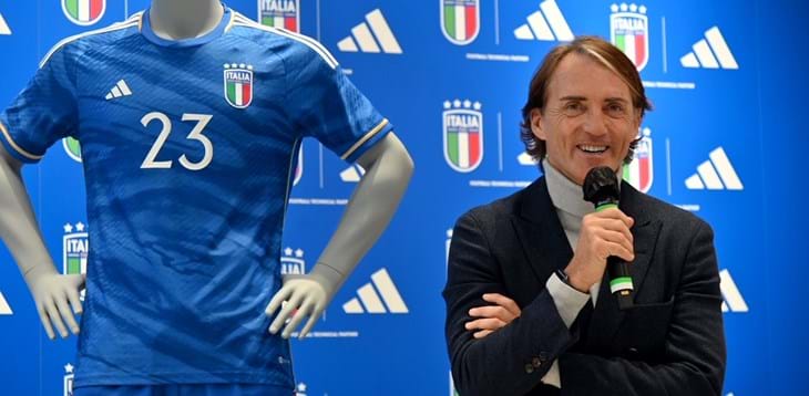 Mancini shows the way: 