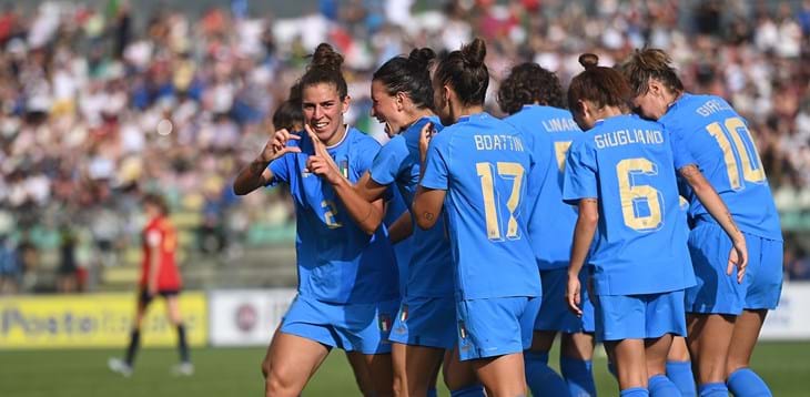 Prove di Mondiale all’Arnold Clark Cup: 26 convocate, prima chiamata per Severini