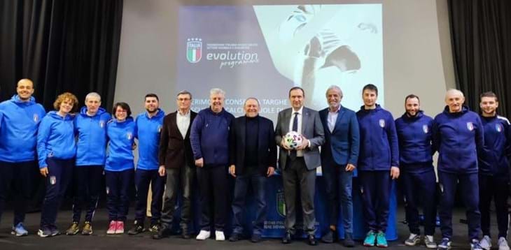 Cerimonia di consegna degli attestati alle Società piemontesi e valdostane che hanno ottenuto il riconoscimento di Scuole Calcio