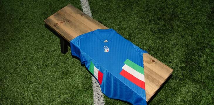 adidas presents the latest version of the Icons collection: there are also shirts dedicated to Italy