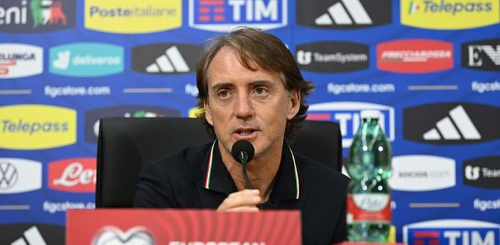 Eve of Italy vs. England. Mancini: 