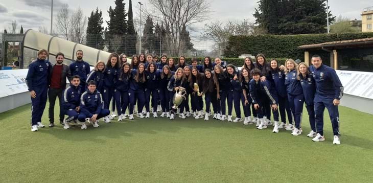 The Azzurrine of the Under-19 Women's National Team visit the Coverciano museum