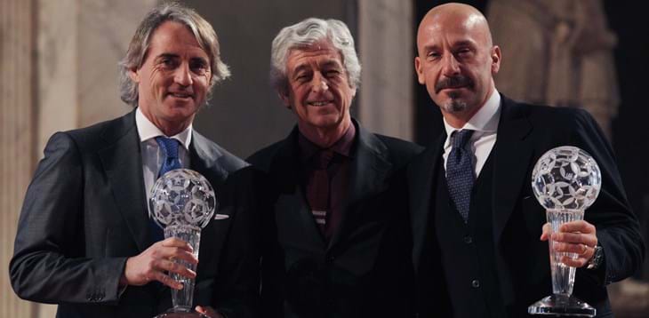 Vialli e Mancini ancora insieme, premiati per la quinta edizione. Ronaldo celebrato per la categoria 'calciatore straniero'