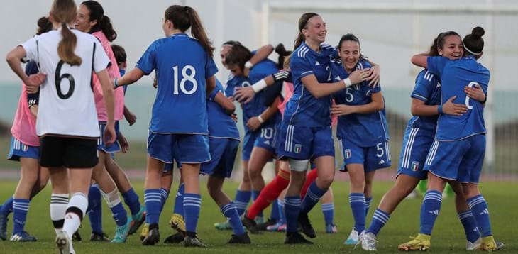 Le Azzurrine tornano in campo per il torneo di Gradisca d'Isonzo: Schiavi  convoca 22 giocatrici, esordio con la Macedonia