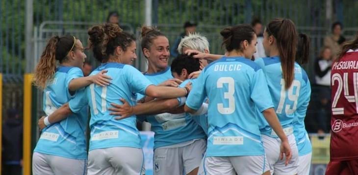 Successi per Napoli e Lazio che mantengono il primo e secondo posto, Torres a un passo dalla salvezza