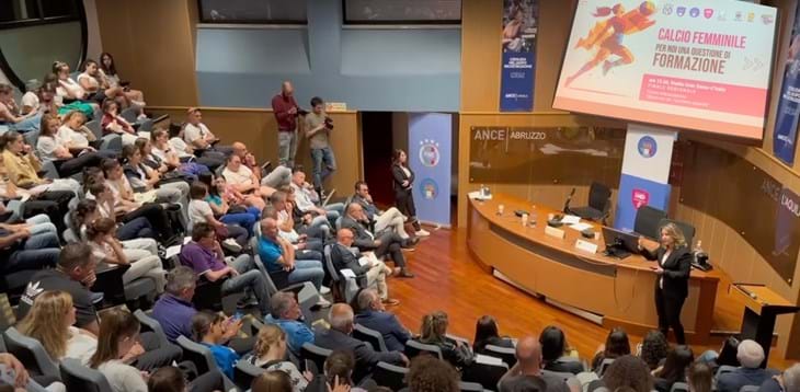 A L'Aquila la festa del calcio femminile organizzata dal C.R. Abruzzo: presente anche Selena Mazzantini