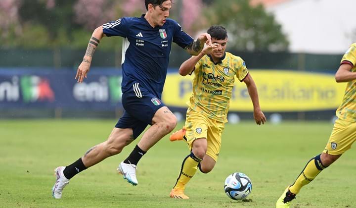 Al Forte Village l'amichevole tra gli Azzurri e la Primavera del Cagliari