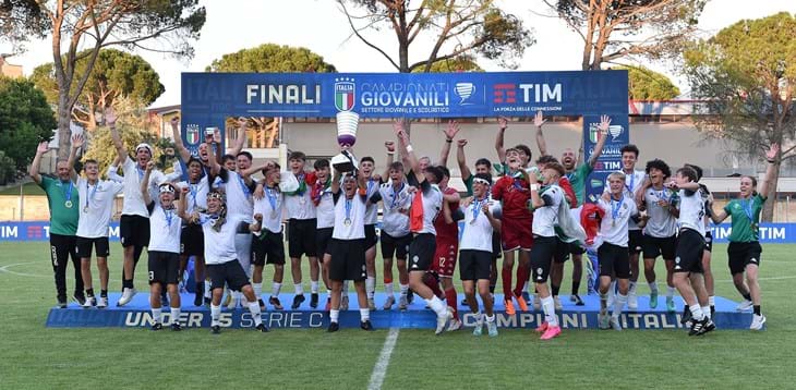 Under 15 Serie C, il Cesena batte 1-0 la Juve Stabia e centra il secondo scudetto di categoria. Re...Magi ancora campione d'Italia