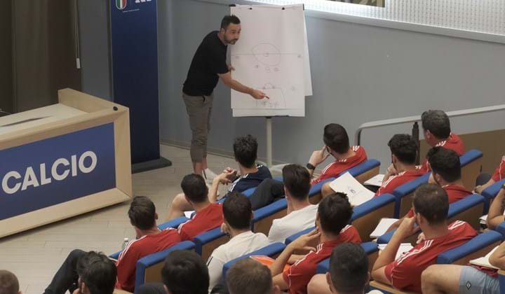 Master UEFA Pro, la lezione di Roberto De Zerbi