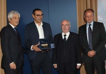 La Panchina d'oro a Maurizio Sarri: "Un riconoscimento straordinario, a cui tengo particolarmente"