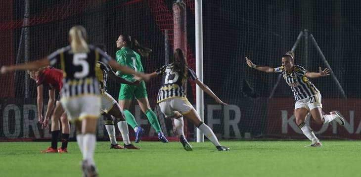 La Juventus fa suo il big match con il Milan, 5-0 della Roma, tre punti per il Como