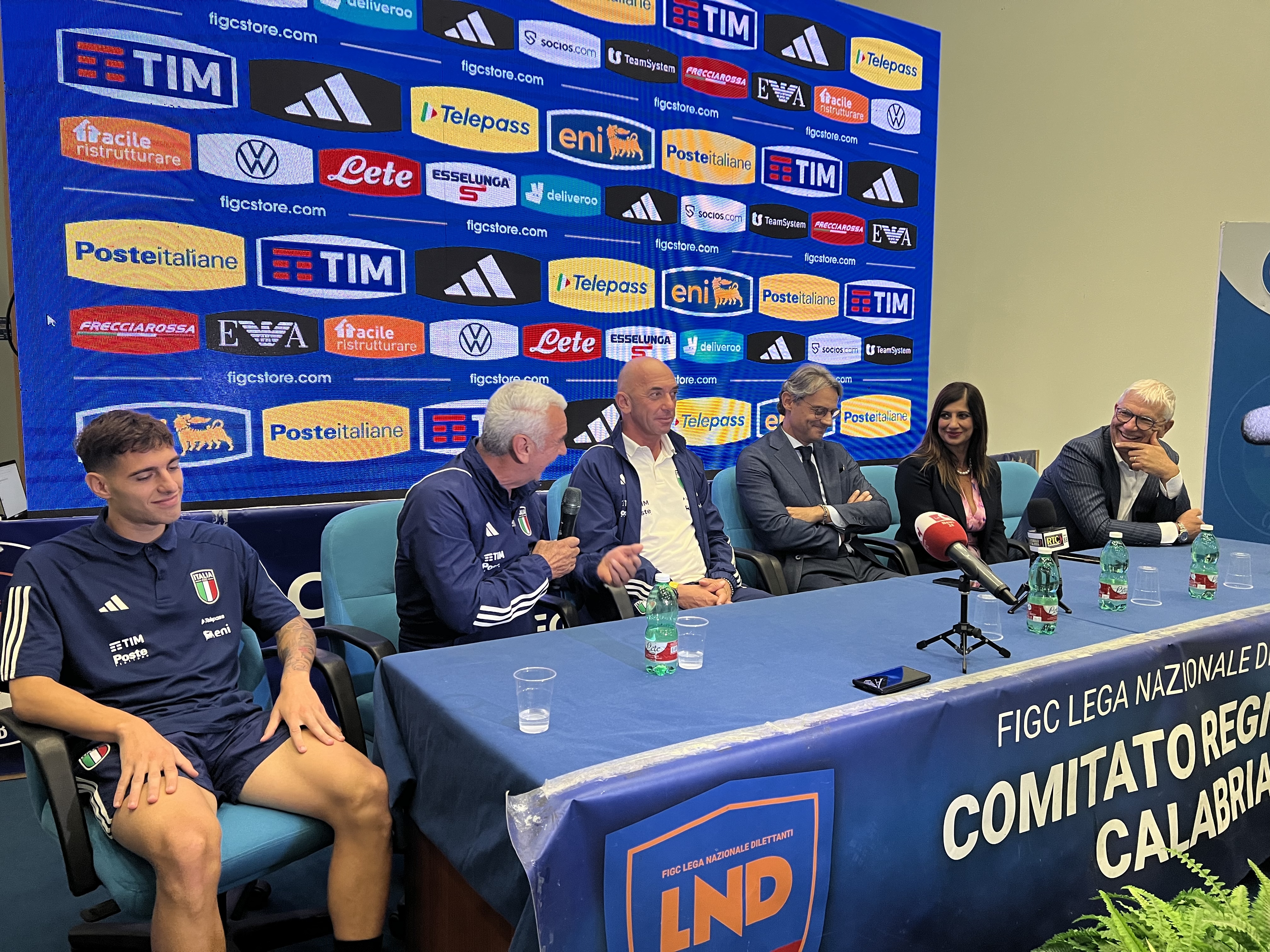 SOCCER CZECH REPUBLIC TEAM PREPARATIONS PRESS CONFERENCE - Press