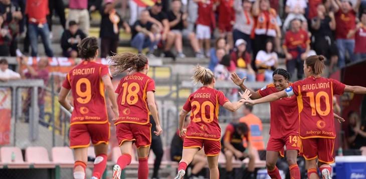 Roma e Juventus vincono e mantengono la vetta a punteggio pieno, Fiorentina terza