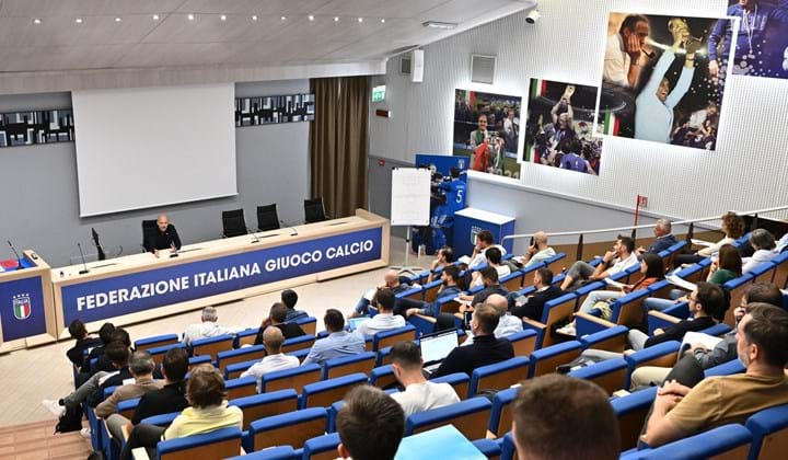 Ausilio: il direttore sportivo dell'Inter in cattedra al corso per Ds
