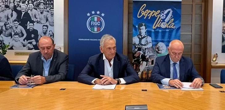 Gravina alla presentazione del Premio Beppe Viola:
